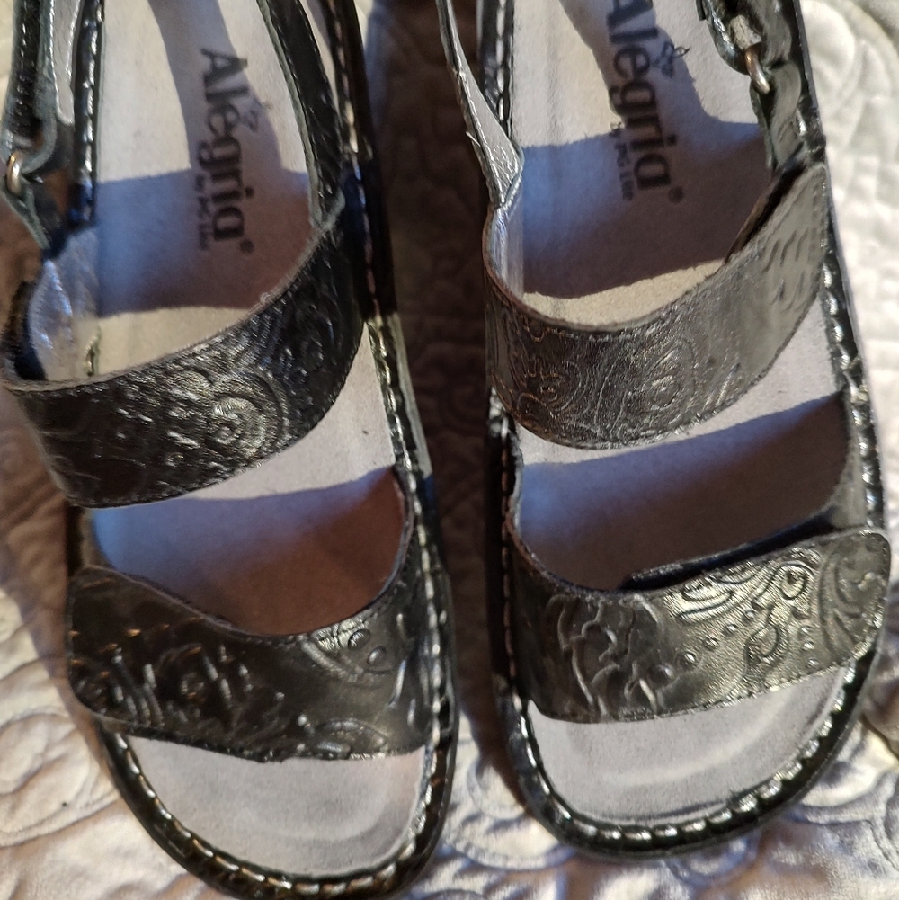 BNNU Alegria Black Leather Sandals